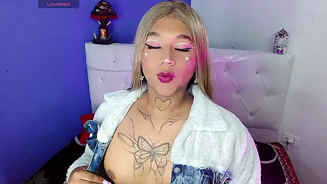 isadoraqueeen online show from March 4, 2026, 4:40 am