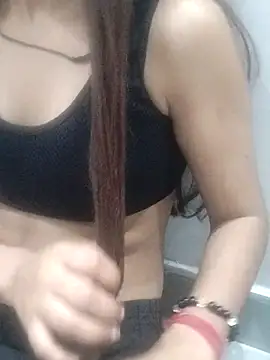 Tanu688 online show from April 18, 2026, 7:18 pm