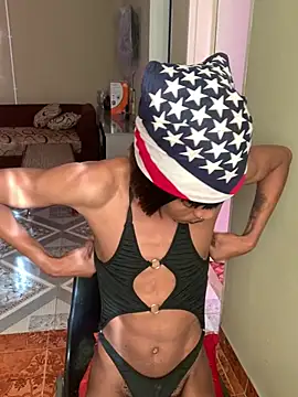 Snapshot of Kinky-Nicky04 chatting on April 20, 2026, 6:38 am Kinky-Nicky04 online show from April 20, 2026, 6:38 am