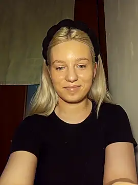 Glowing Jessica online show from March 1, 2026, 1:13 pm