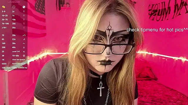 CucKuhta online show from June 10, 2026, 4:28 pm