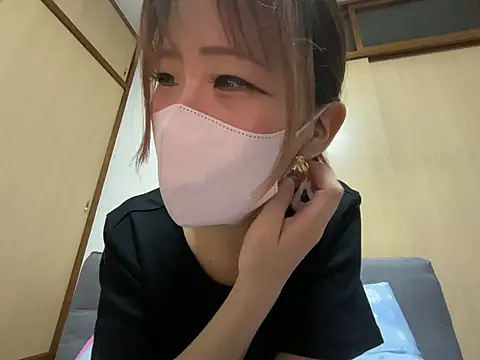 airi-ai0302 online show from June 7, 2026, 1:04 pm