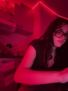 Claraaaaa06 online show from April 12, 2026, 7:52 pm