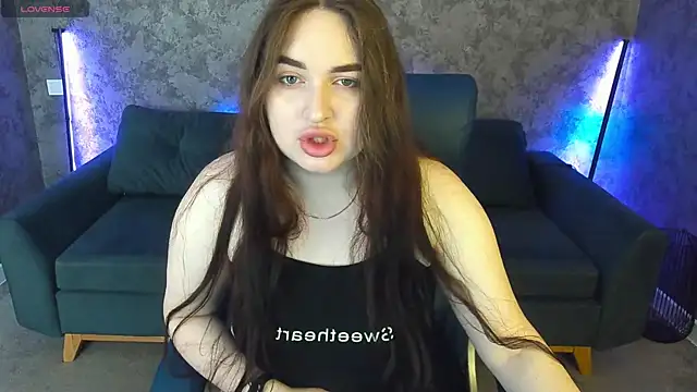 RapunzelAngel online show from April 5, 2026, 5:59 am