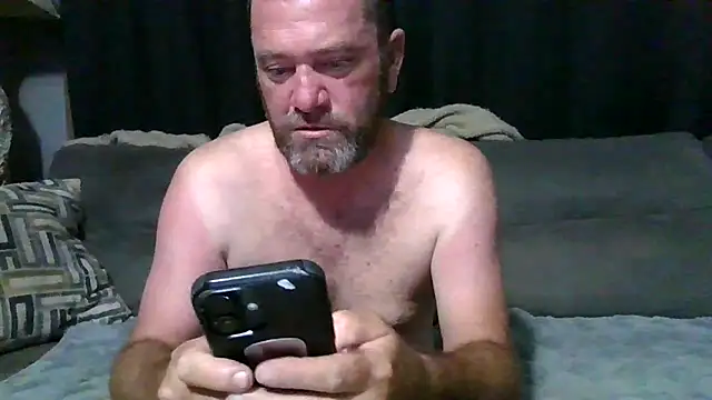 Beaededpainter online show from June 8, 2026, 1:28 am