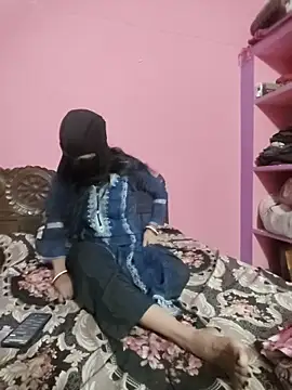 Couple hot999 online show from March 9, 2026, 7:18 pm