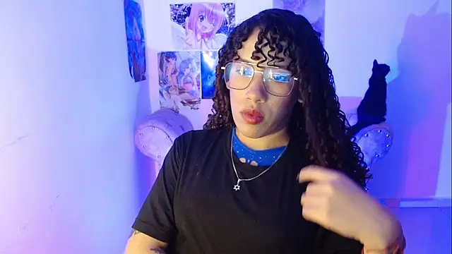 sweetluna luna online show from April 9, 2026, 6:19 am