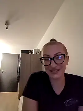 malinalli a online show from March 2, 2026, 5:09 pm