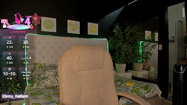 ebony katterin online show from April 17, 2026, 12:19 pm