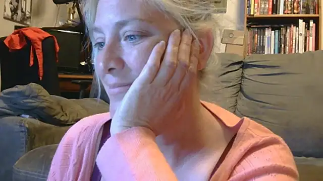 MistyMountains96 online show from June 2, 2026, 3:41 am