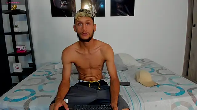 TedyX99 online show from April 4, 2026, 9:12 pm