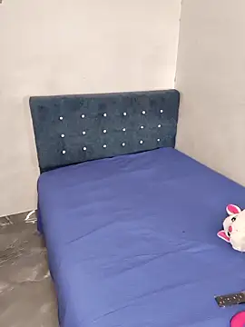 Snapshot of Dulce06 chatting on March 3, 2026, 4:13 pm Dulce06 online show from March 3, 2026, 4:13 pm