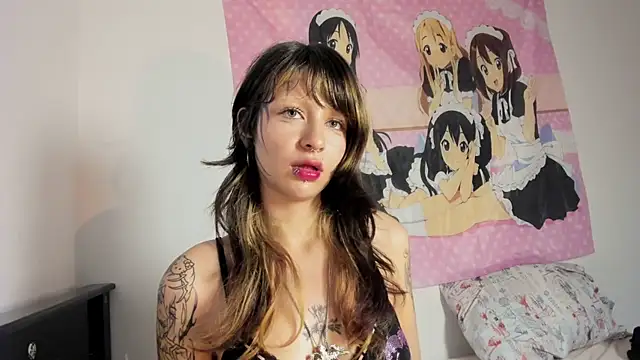 Snapshot of Angel__Dreams chatting on May 1, 2026, 3:55 am Angel Dreams online show from May 1, 2026, 3:55 am