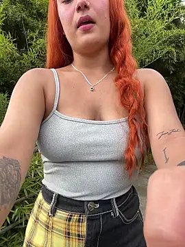 isabella ferrer99 online show from March 25, 2026, 9:43 pm