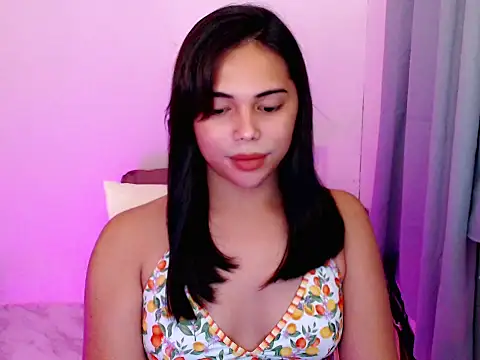 Snapshot of romantic_kath chatting on March 3, 2026, 10:10 am romantic kath online show from March 3, 2026, 10:10 am