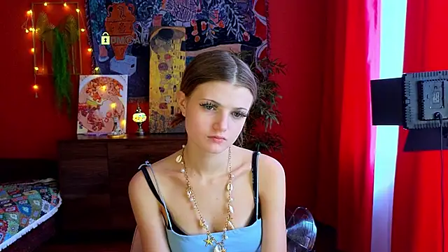Enji Rey online show from June 9, 2026, 9:43 am