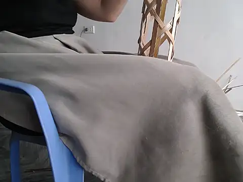 Maila88a online show from April 14, 2026, 12:27 am