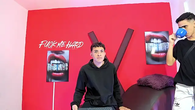 SKYN MAN online show from March 18, 2026, 1:31 am