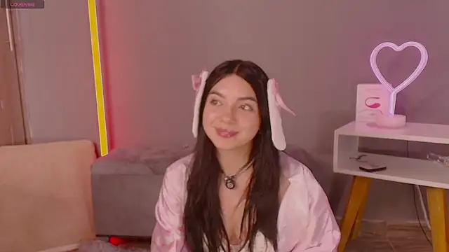 Im Elaris online show from April 7, 2026, 2:50 pm