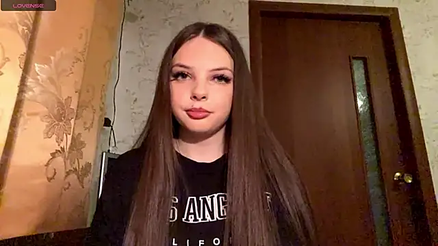 Snapshot of MiaClarka chatting on March 3, 2026, 5:41 pm MiaClarka online show from March 3, 2026, 5:41 pm