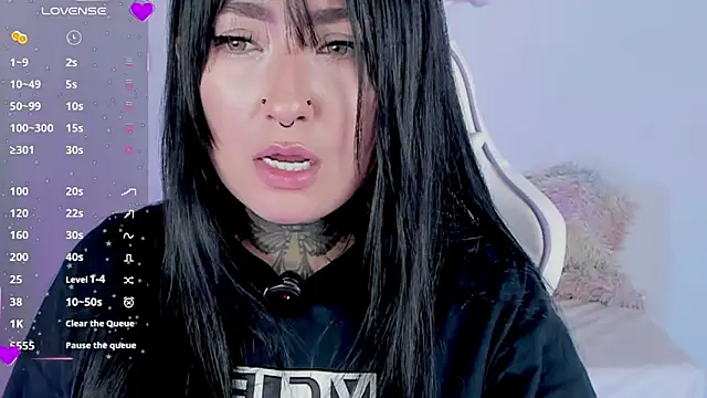 heeyy kitty online show from March 24, 2026, 7:19 pm