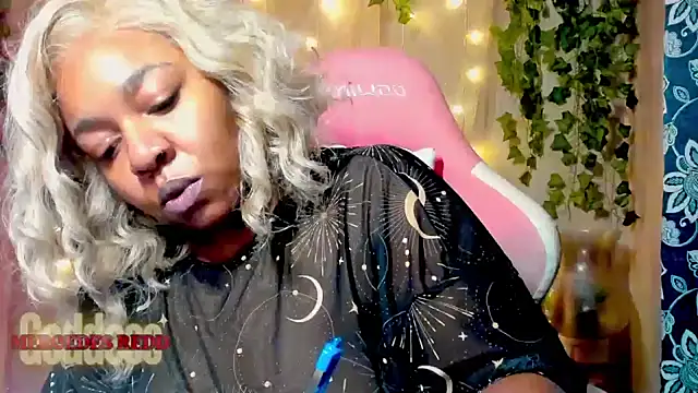 Goddess MercedesRedd online show from June 14, 2026, 4:09 pm