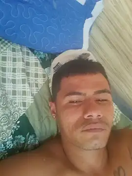 Snapshot of richyrichy01 chatting on March 5, 2026, 6:48 pm richyrichy01 online show from March 5, 2026, 6:48 pm