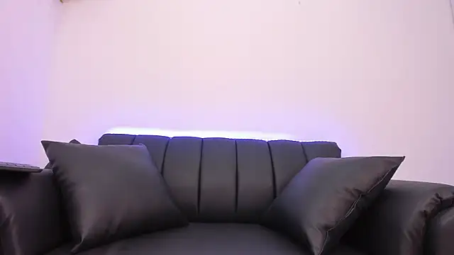 Dark Valentino  online show from March 21, 2026, 3:00 am