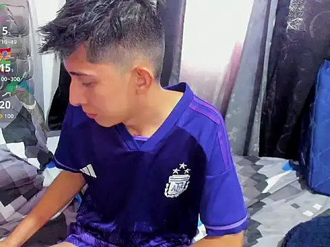 gomitaboy1 online show from April 12, 2026, 7:19 pm