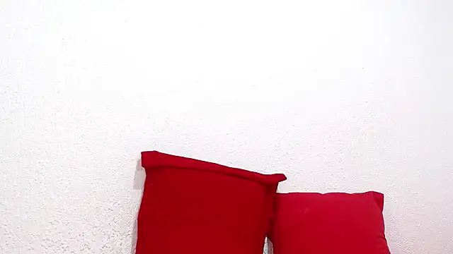 sexxylatinx1 online show from June 7, 2026, 2:16 am