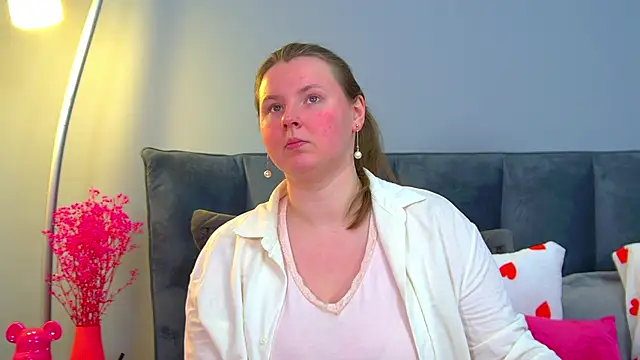 MelodyMoores online show from March 28, 2026, 6:46 am