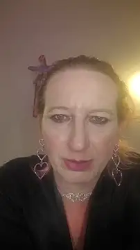 1FallenErica1 online show from March 5, 2026, 12:56 pm