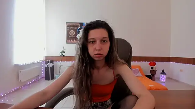 Ellina Star online show from June 4, 2026, 8:09 am