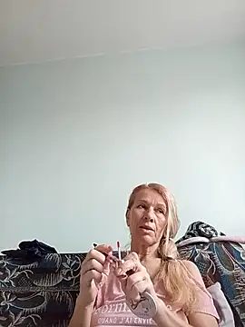 ViktoriaSexi1 online show from April 1, 2026, 2:03 pm