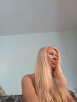 ViktoriaSexi1 online show from June 6, 2026, 7:40 pm