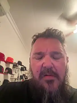 bigbear345k online show from April 25, 2026, 7:11 am