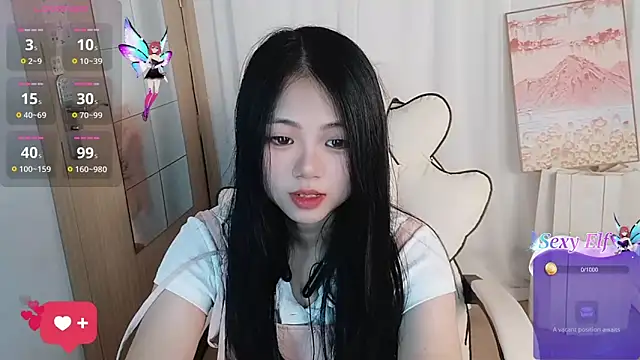 Noelle-2007 online show from April 10, 2026, 4:23 pm