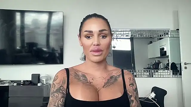 AMBER HARD online show from March 14, 2026, 1:16 pm