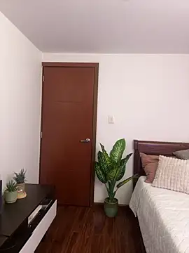 Suki 3 online show from April 17, 2026, 11:41 pm