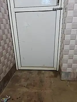 sanju470 online show from April 13, 2026, 4:40 am