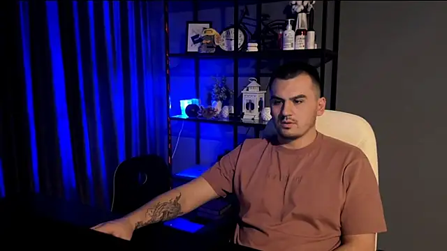 Snapshot of AlexRay22 chatting on March 15, 2026, 6:14 pm AlexRay22 online show from March 15, 2026, 6:14 pm