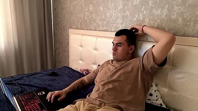 Snapshot of AlexRay22 chatting on March 28, 2026, 10:04 am AlexRay22 online show from March 28, 2026, 10:04 am