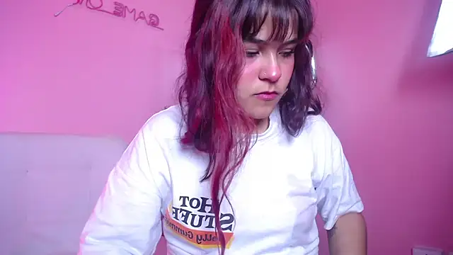Nami Velle online show from April 11, 2026, 1:04 pm