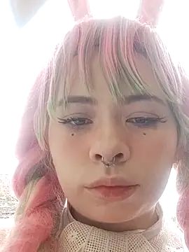 lil la skye online show from March 21, 2026, 12:43 pm