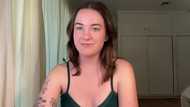 summerxo online show from May 13, 2026, 1:47 am