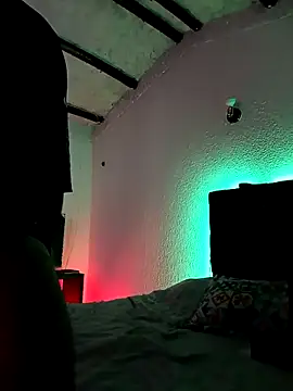 Decker Velvett online show from March 10, 2026, 4:50 am