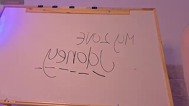 Snapshot of hasszul_2 chatting on June 11, 2026, 3:32 pm hasszul 2 online show from June 11, 2026, 3:32 pm