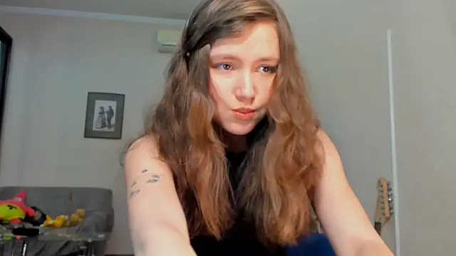 MaryannSofts online show from April 10, 2026, 2:33 pm