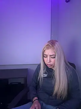 Megan sexrosse online show from March 11, 2026, 1:33 am