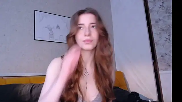 Snapshot of Lola_dinky chatting on April 15, 2026, 11:17 am Lola dinky online show from April 15, 2026, 11:17 am